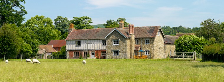 henley-farmhouse-01-1.jpg